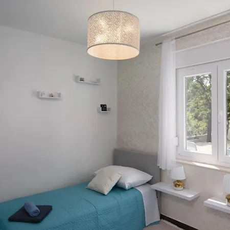 Tempest With Private Pool And Jacuzzi Villa *