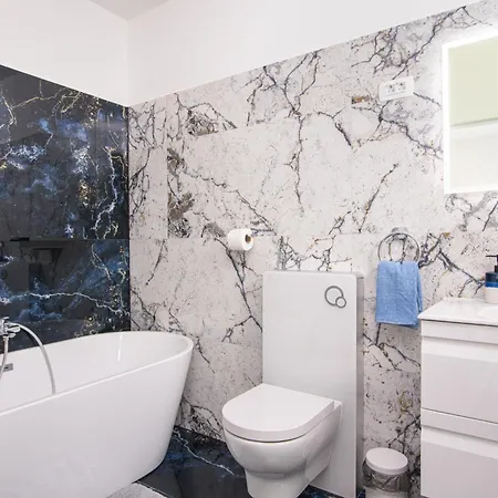 Tempest With Private Pool And Jacuzzi Slivnica