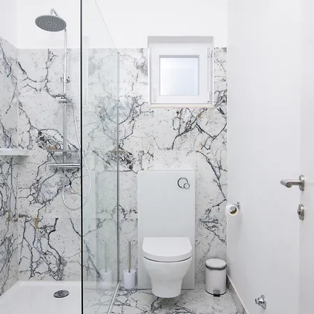 Tempest With Private Pool And Jacuzzi Vila *