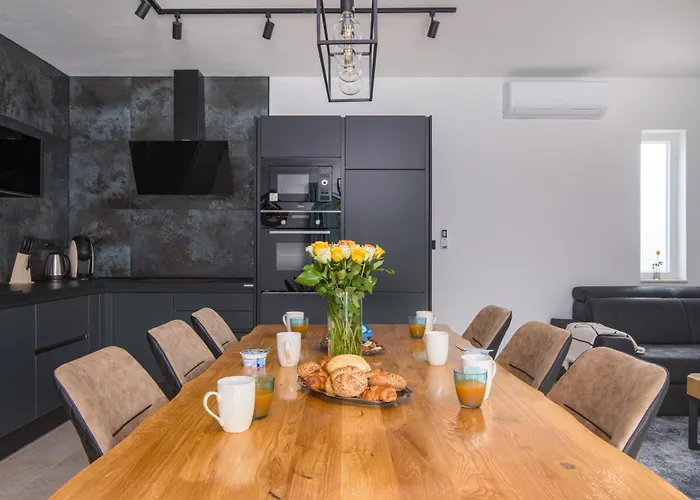 Tempest With Private Pool And Jacuzzi