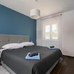 Tempest With Private Pool And Jacuzzi Βίλα Slivnica