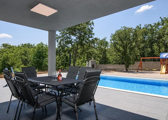 Tempest With Private Pool And Jacuzzi