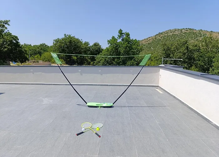 Tempest With Private Pool And Jacuzzi Slivnica